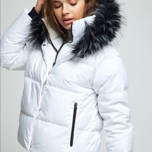 North Face Dealio Down Crop Jacket